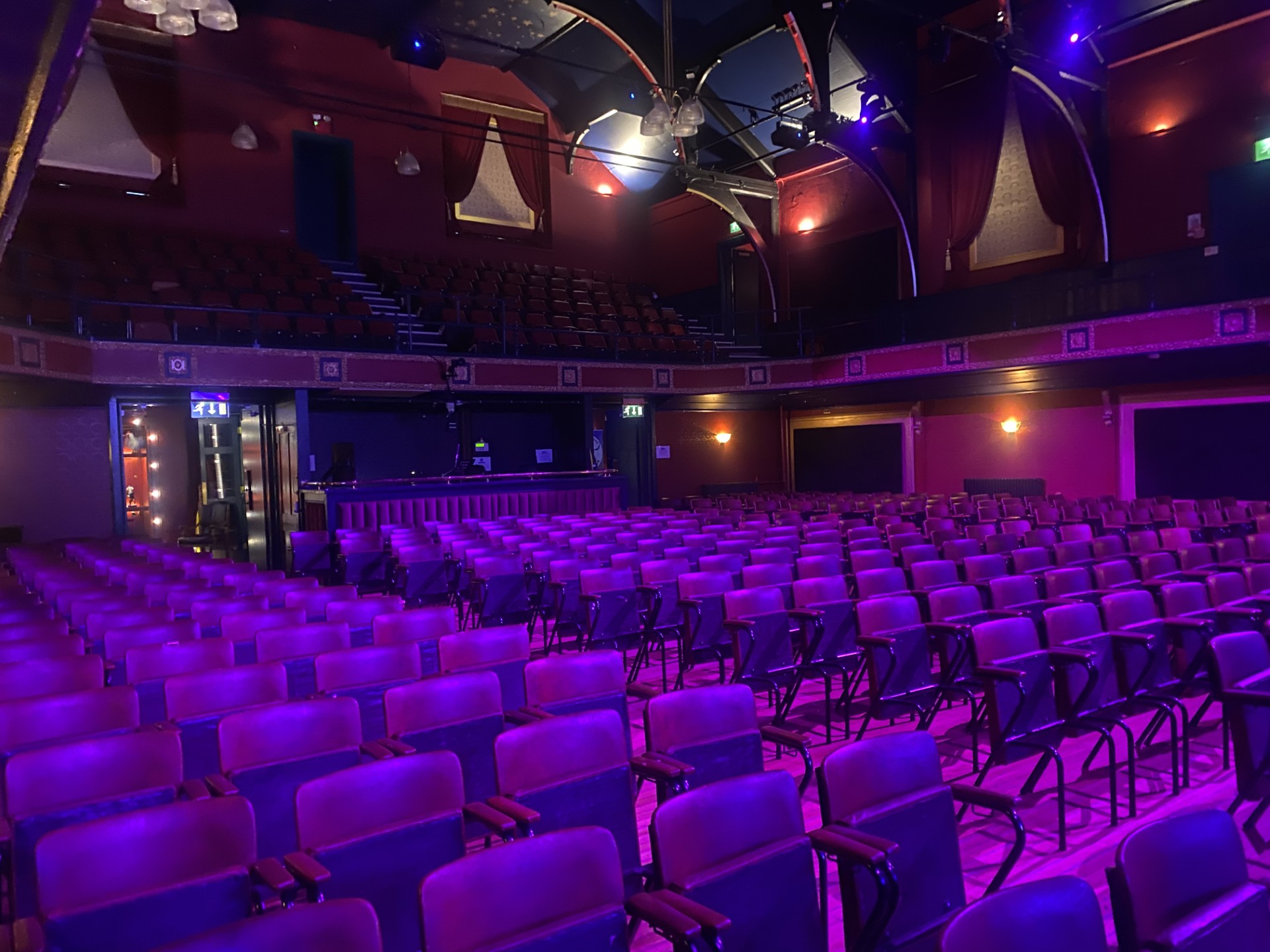 GOLD: An Audience With Will Burns & Stacey Leadbeatter