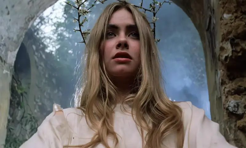 The Blood on Satan’s Claw (18)