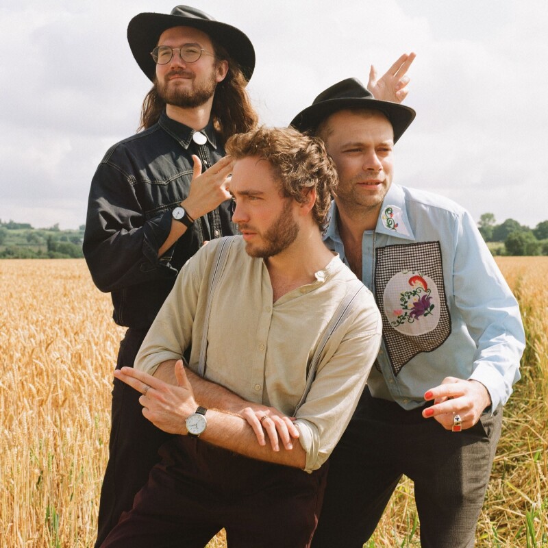 TNL: The Fergus Quill Trio