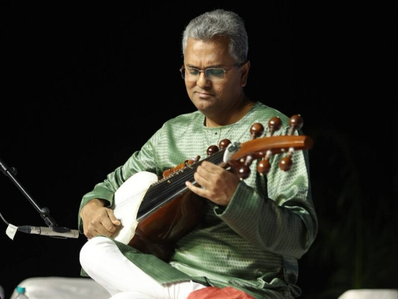 Prattyush Bannerjee (Sarod) & Shahbaz Hussain (Tabla)
