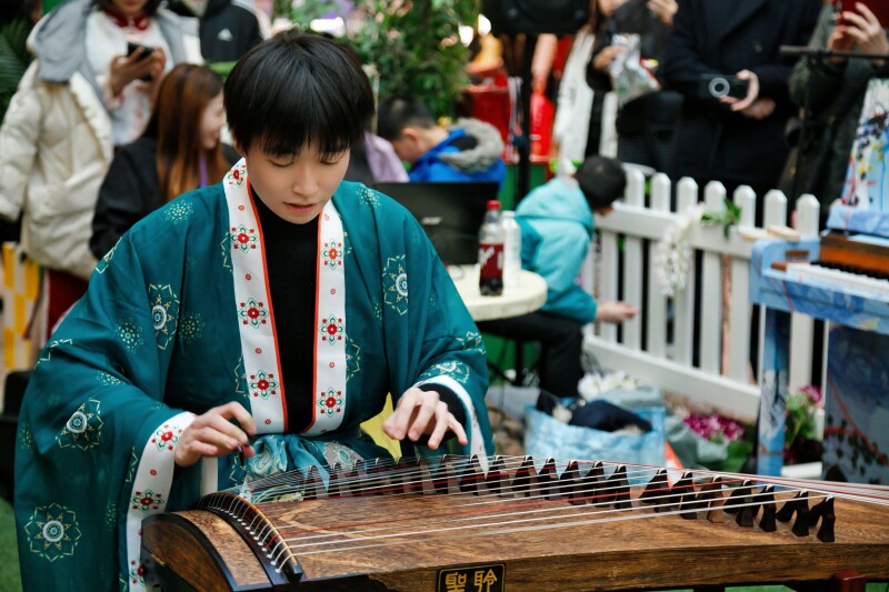 Discover the Guzheng: Sounds and Stories from China