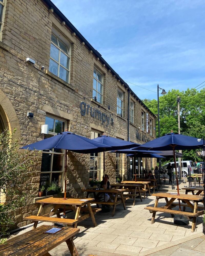 Grumpys Bar & Wood Fired Pizza