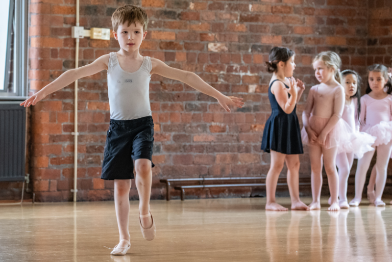 Ballet 4-6 | Saturday Superstars Dance Class
