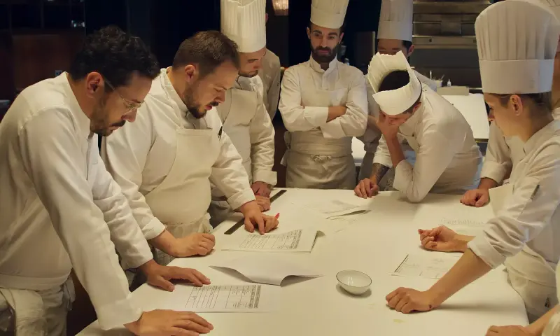 Menus-Plaisirs – Les Troisgros (PG)