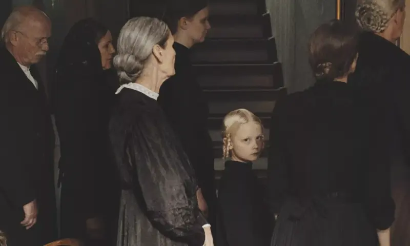 Sound of Falling (18)