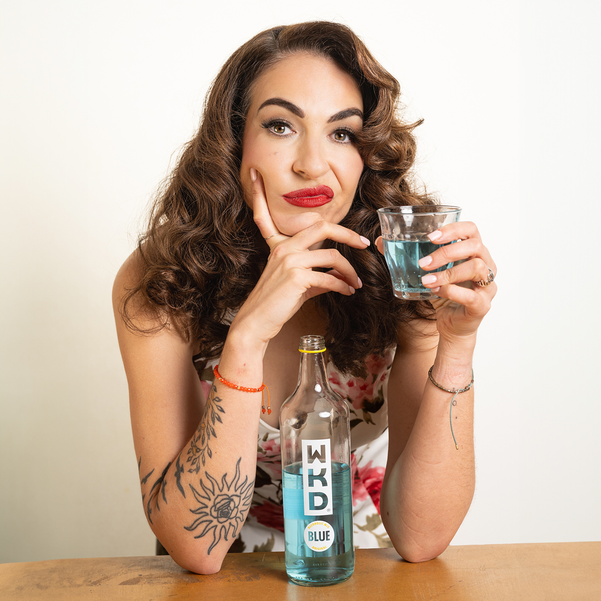 Esther Manito: Slagbomb