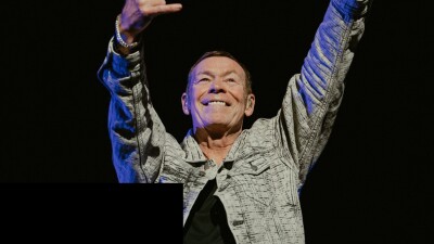 UB40 feat Ali Campbell