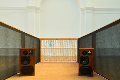 Hannah Catherine Jones UNEARTHING(S) Listening Session